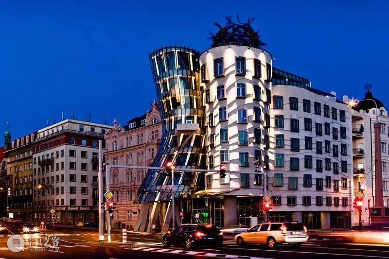 【IFA-艺术赏析】Frank Gehry|“魔法”建筑 田恬 建筑 艺术 IFA 世界上 垃圾 弗兰克 盖里 Gehry 加拿大 多伦多 崇真艺客